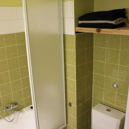 Cosy F2 Basel Saint-louis *